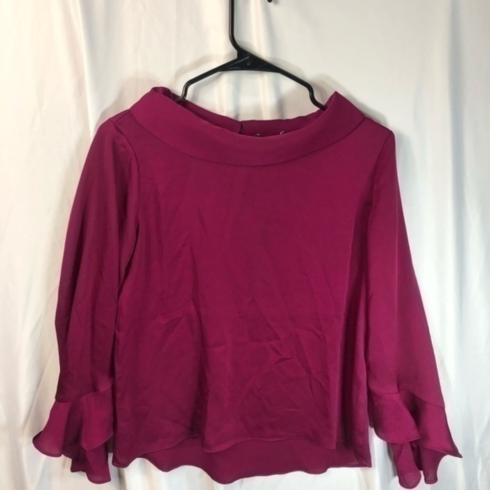 NWT VINCE CAMUTO Collared Flutter-cuff Top Size XS